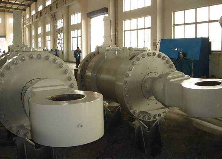 溪洛渡電站水輪機接力器，單機容量70萬千瓦