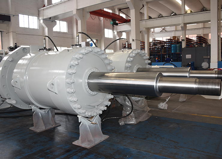 白鶴灘電站水輪機接力器，單機容量100萬千瓦
